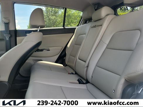 Used 2020 Kia Sportage EX FWD image 13