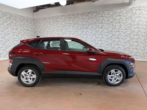 New 2026 Hyundai Kona SE image 8