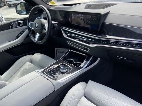Certified 2023 BMW X7 xDrive40i w/ M Sport Package image 21