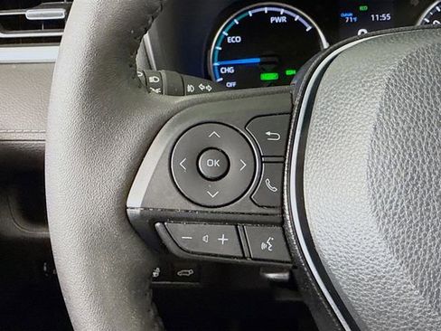 Used 2021 Toyota RAV4 XLE Premium image 13