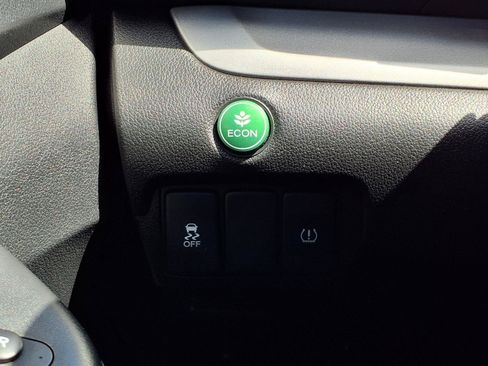 Used 2014 Honda CR-V LX image 9