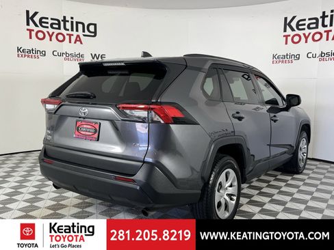 Certified 2021 Toyota RAV4 LE image 5