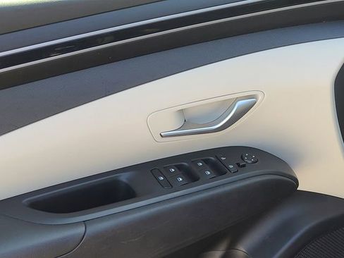 Used 2024 Hyundai Tucson SEL image 13