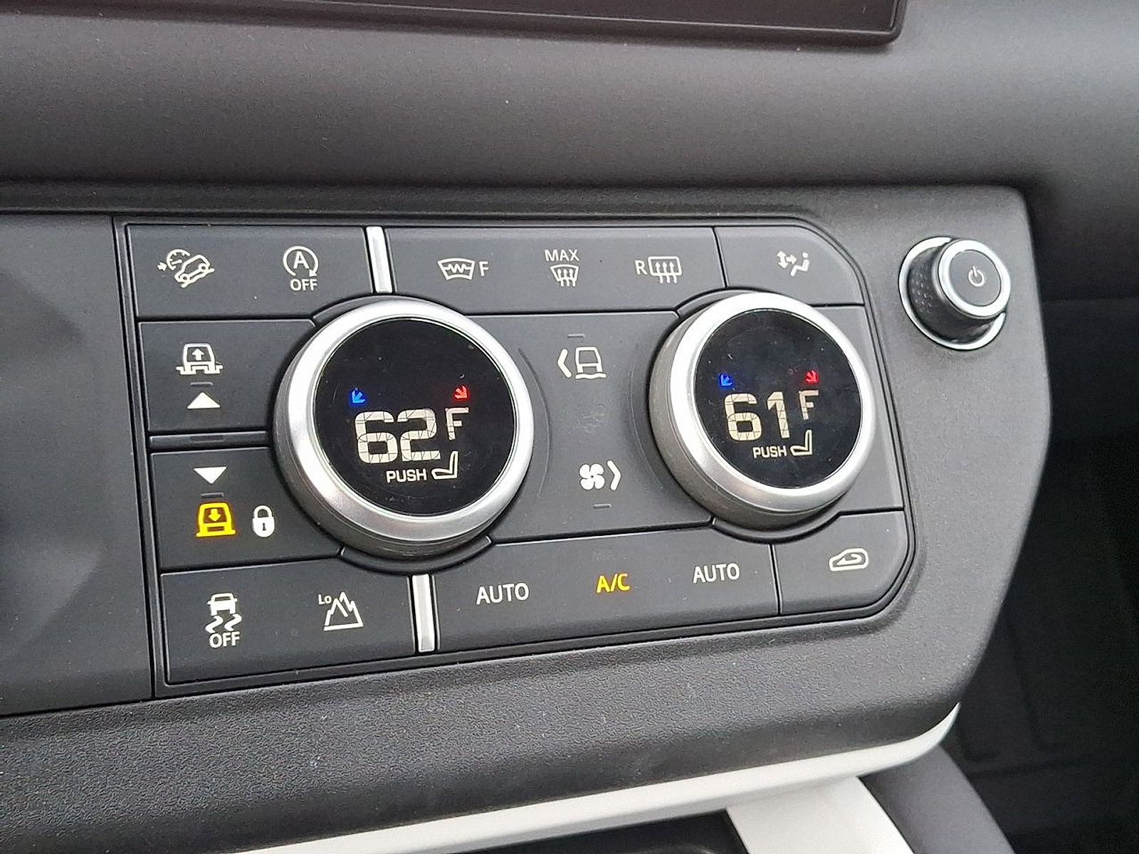 Certified 2025 Land Rover Defender 110 S AWD/4WD image 26