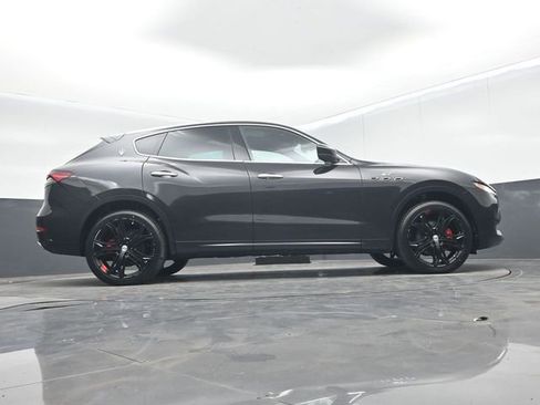 Used 2023 Maserati Levante GT AWD/4WD image 53
