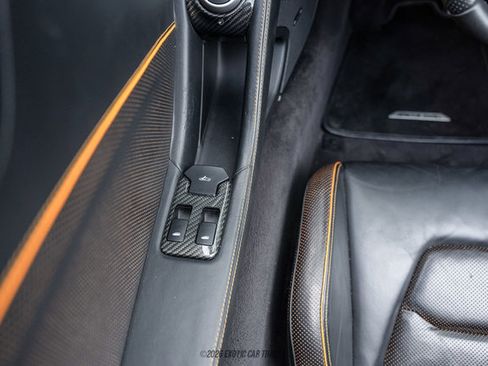 Used 2013 McLaren MP4-12C Spider RWD image 61