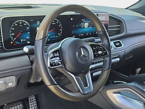 Used 2022 Mercedes-Benz GLS 450 4MATIC image 21