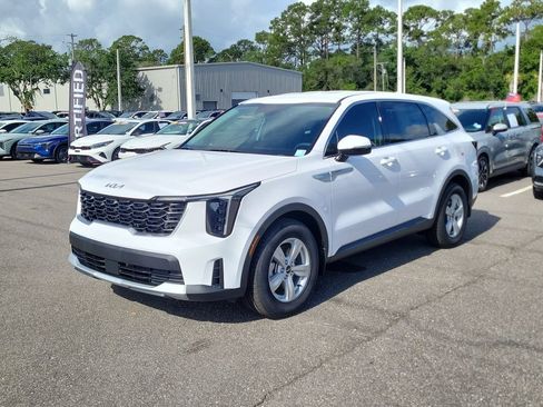 New 2026 Kia Sorento LX FWD image 3