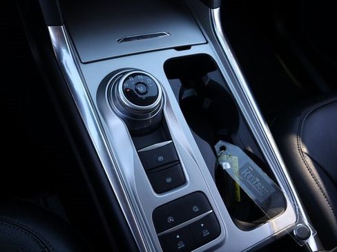 Used 2020 Ford Explorer XLT w/ Equipment Group 202A image 26