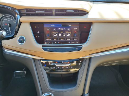 Used 2023 Cadillac XT5 Sportv w/ Platinum Package image 33