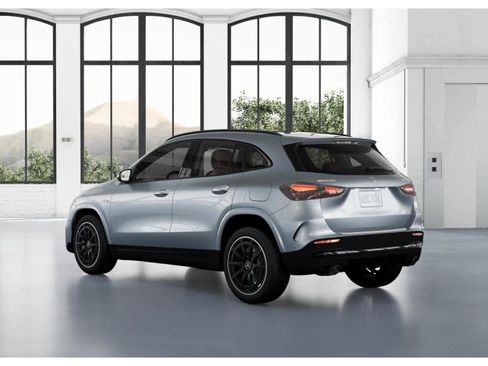 New 2026 Mercedes-Benz GLA 35 AMG 4MATIC image 27