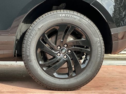 Used 2026 Land Rover Range Rover Evoque S image 13