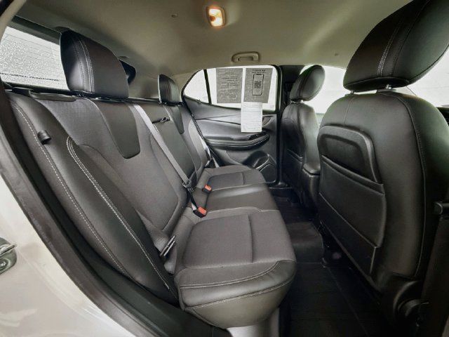 Used 2022 Buick Encore GX Select w/ Sport Touring Package AWD/4WD image 26