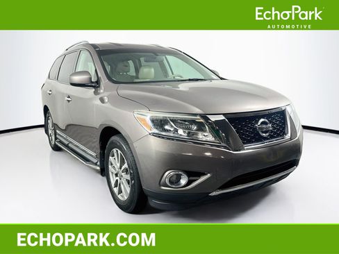 Used 2014 Nissan Pathfinder SL AWD/4WD image 1