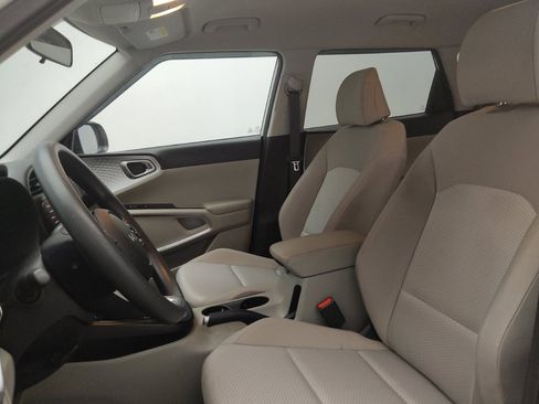 Used 2022 Kia Soul LX FWD image 17