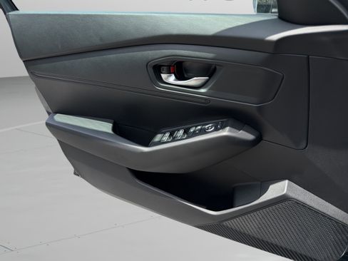 Certified 2025 Honda Accord LX image 21