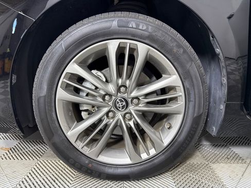 Used 2017 Toyota Camry SE image 17