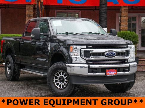 Used 2022 Ford F250 XL w/ STX Appearance Package image 2