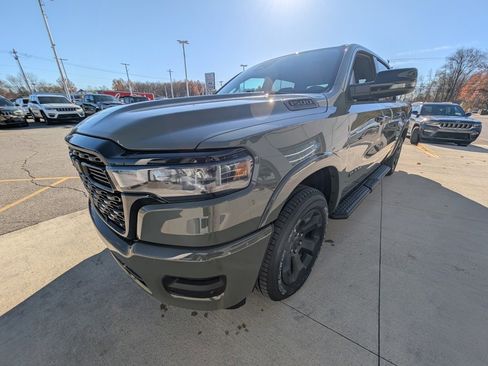 New 2026 RAM 1500 4x4 Crew Cab image 8