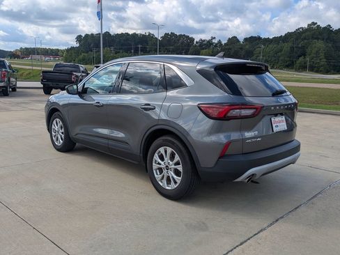 Used 2023 Ford Escape Active FWD image 6