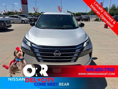 Used 2024 Nissan Rogue S FWD image 8