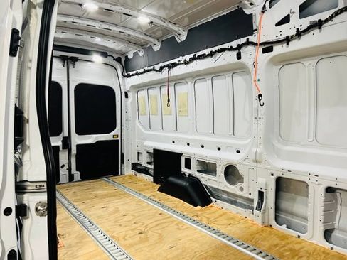 Used 2024 Ford Transit 250 148 High Roof Extended w/ Load Area Protection Package RWD image 25