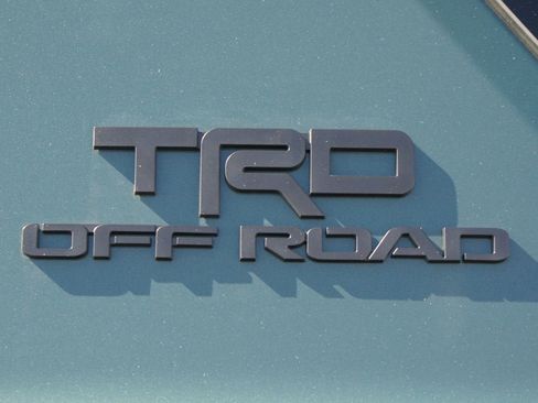 Used 2025 Toyota 4Runner TRD Off-Road Premium image 18