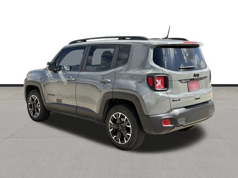 Used 2023 Jeep Renegade Latitude AWD/4WD image 7