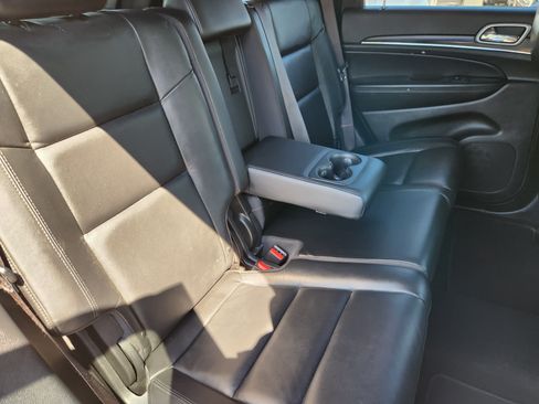 Used 2021 Jeep Grand Cherokee Limited AWD/4WD image 17