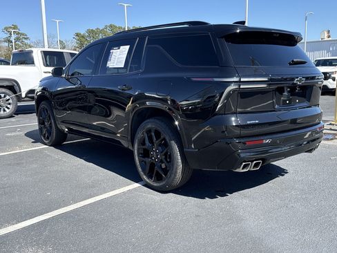 Certified 2024 Chevrolet Traverse RS image 14