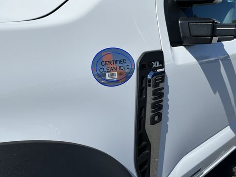 New 2026 Ford F550 4x4 Crew Cab Super Duty image 10