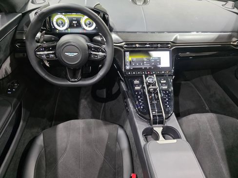 Used 2026 Aston Martin V8 Vantage S image 10