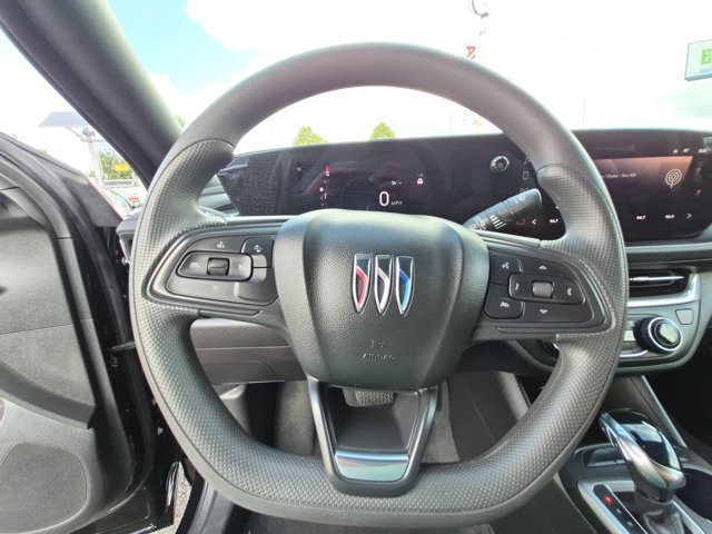 Used 2026 Buick Envista Preferred FWD image 21