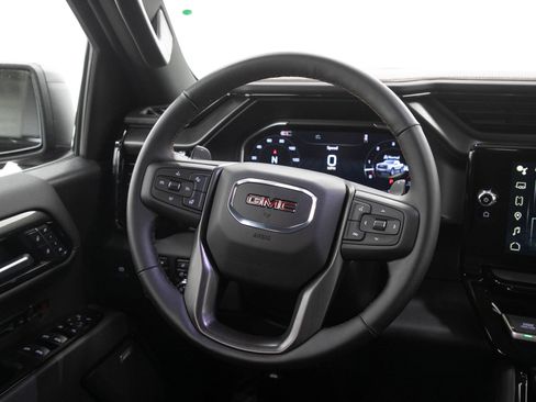 Used 2026 GMC Sierra 1500 AT4 w/ AT4 Premium Package AWD/4WD image 17