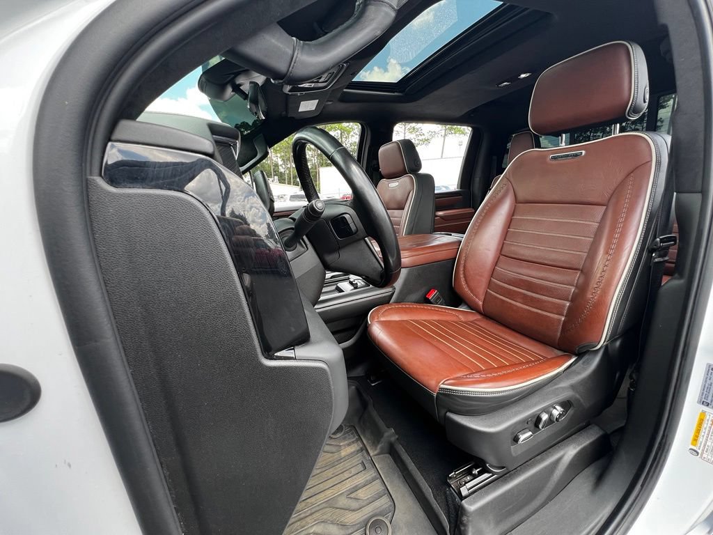 Used 2025 GMC Sierra 2500 Denali Ultimate AWD/4WD image 17