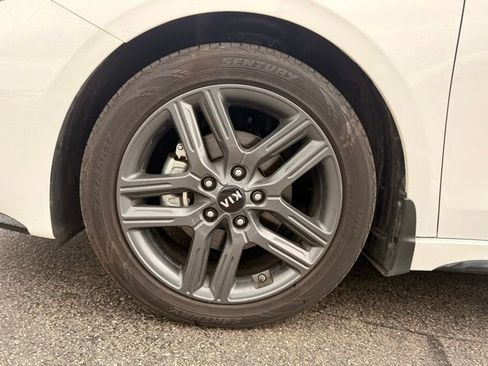 Used 2021 Kia Forte GT-Line image 12