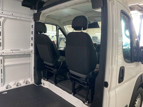 New 2025 RAM ProMaster 2500 w/ Convenience Group image 8
