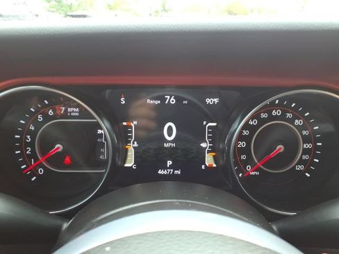 Used 2021 Jeep Gladiator Rubicon AWD/4WD image 16