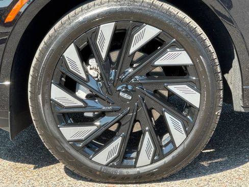 Used 2026 Lincoln Nautilus Reserve AWD/4WD image 27