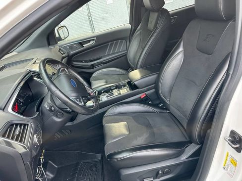 Used 2020 Ford Edge ST w/ Cold Weather Package AWD/4WD image 18
