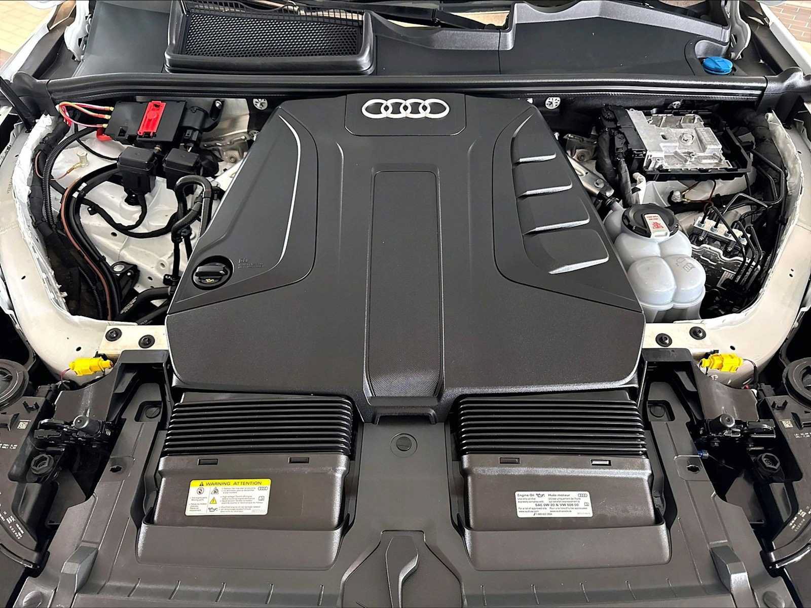 Used 2023 Audi Q7 2.0T Premium w/ Convenience Package AWD/4WD image 24