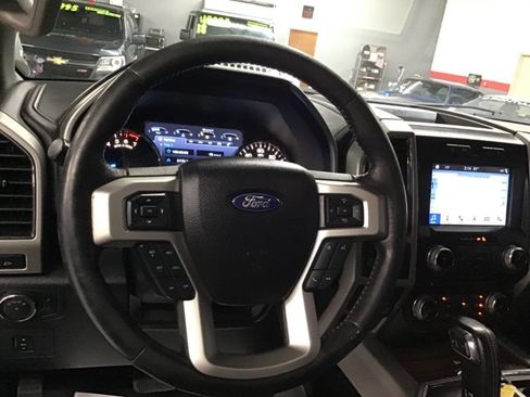 Used 2017 Ford F150 Lariat w/ Equipment Group 502A Luxury AWD/4WD image 13