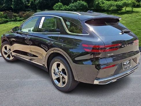 Used 2026 Genesis GV70 2.5T Advanced image 6