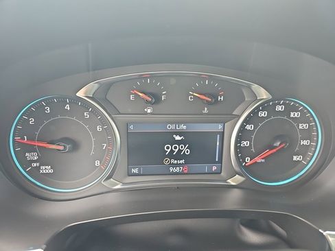 Used 2023 Chevrolet Traverse RS image 22