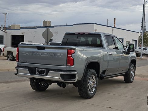 New 2026 Chevrolet Silverado 2500 LTZ w/ LTZ Premium Package image 4