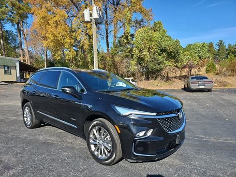 Used 2022 Buick Enclave Avenir image 1