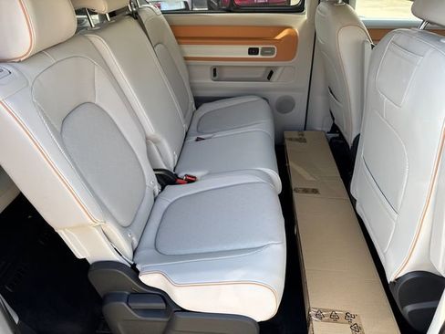 New 2025 Volkswagen ID. Buzz Pro S Plus image 19