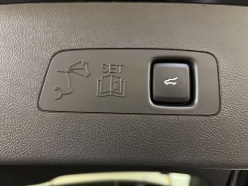 New 2026 Lincoln Corsair Premiere image 37