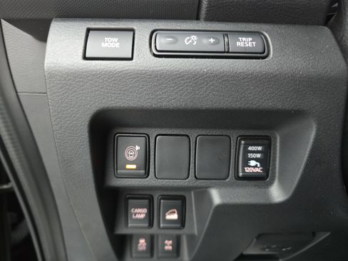 Used 2023 Nissan Frontier PRO-4X w/ Pro-4X Premium Package image 25