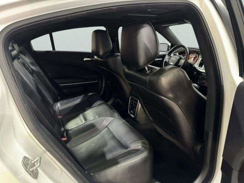 Used 2020 Dodge Charger SXT w/ Leather Interior Group RWD image 35